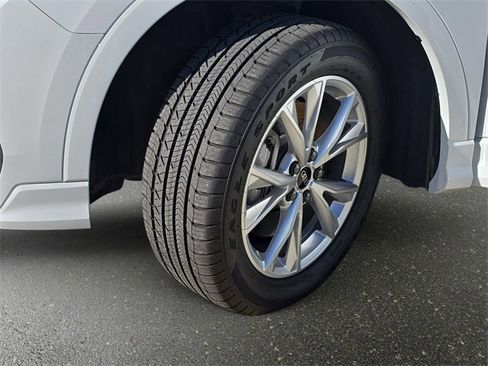 Certified 2025 Audi Q3 2.0T Premium image 33