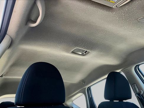 Used 2017 Nissan Versa Note SV FWD image 25