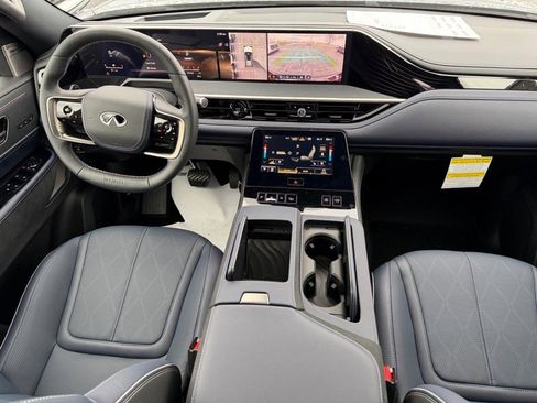 New 2026 INFINITI QX80 4WD w/ Sport Exterior Package image 7