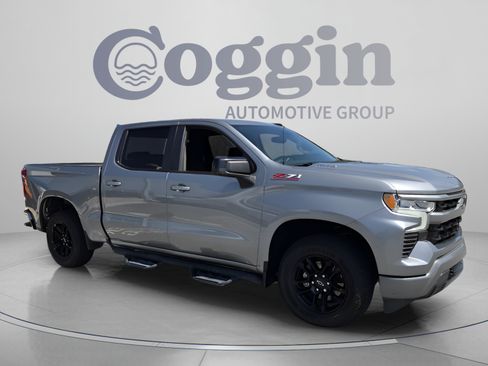 Certified 2023 Chevrolet Silverado 1500 RST w/ Z71 Off-Road Package AWD/4WD image 7