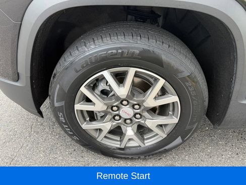 Used 2023 GMC Acadia SLE w/ Driver Convenience Package FWD image 13