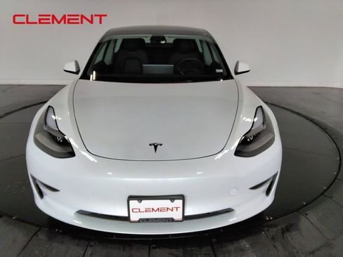 Used 2023 Tesla Model 3 Standard Range image 3