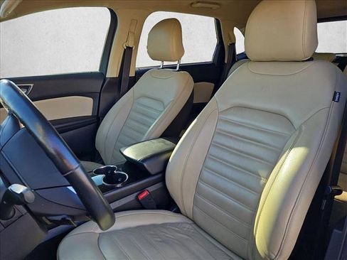 Used 2018 Ford Edge SEL w/ Equipment Group 201A image 10