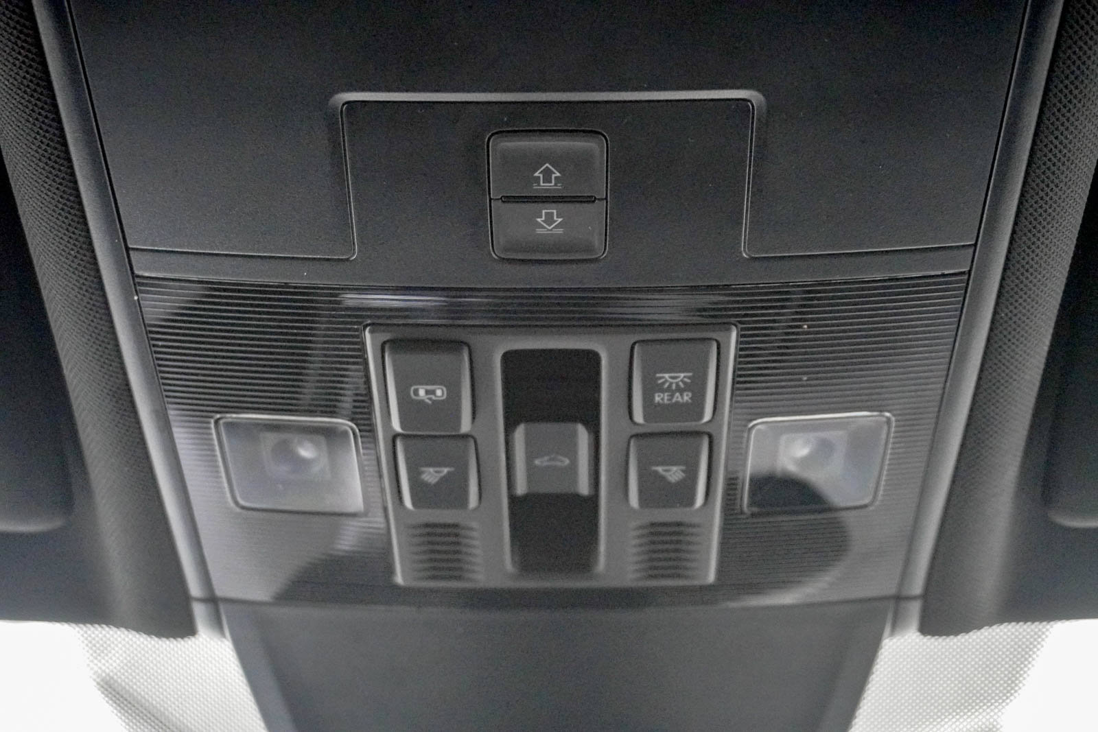 Used 2023 Volkswagen Tiguan SE R-Line FWD image 26