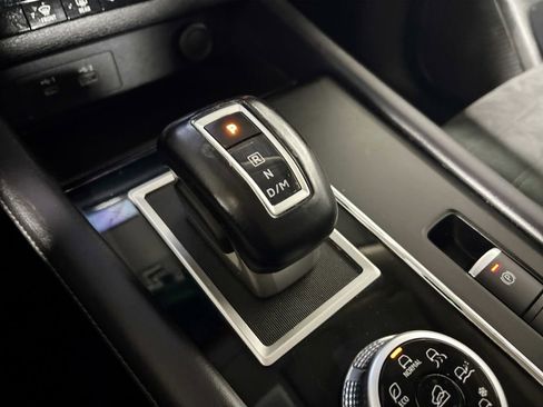 Used 2023 Mitsubishi Outlander SE image 18