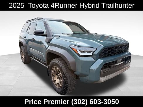 Used 2025 Toyota 4Runner Trailhunter AWD/4WD image 1