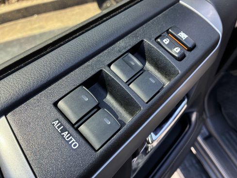 Used 2022 Toyota 4Runner SR5 image 26