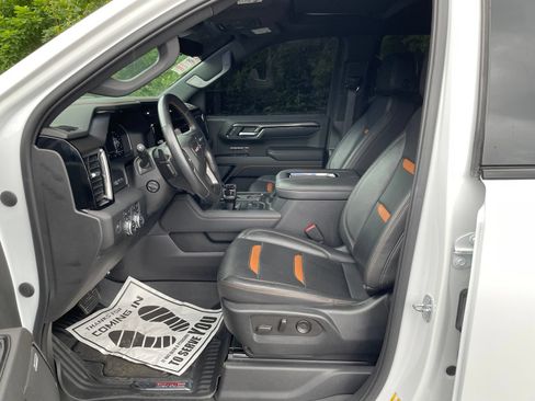 Used 2022 GMC Sierra 1500 AT4 w/ AT4 Premium Package AWD/4WD image 15