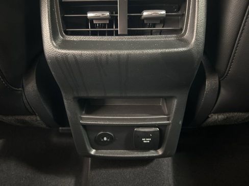 Certified 2024 Ford Edge SEL w/ Convenience Package AWD/4WD image 26