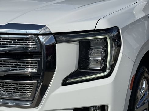 Used 2022 GMC Yukon SLT image 11