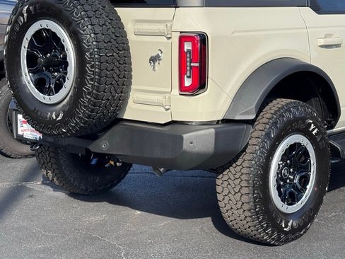 New 2025 Ford Bronco Outer Banks w/ Sasquatch Package image 44