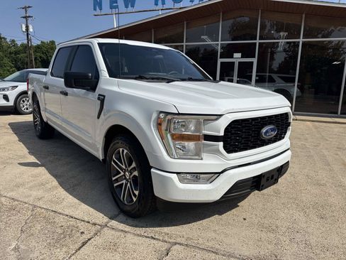 Used 2021 Ford F150 XL w/ STX Appearance Package RWD image 2