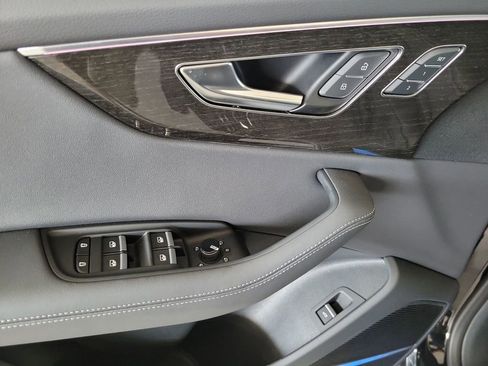 New 2025 Audi Q8 Premium Plus image 12