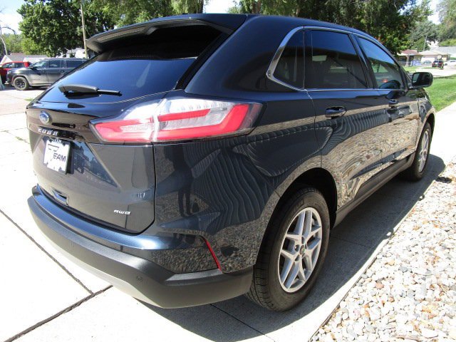 Used 2024 Ford Edge SEL w/ Convenience Package AWD/4WD image 7