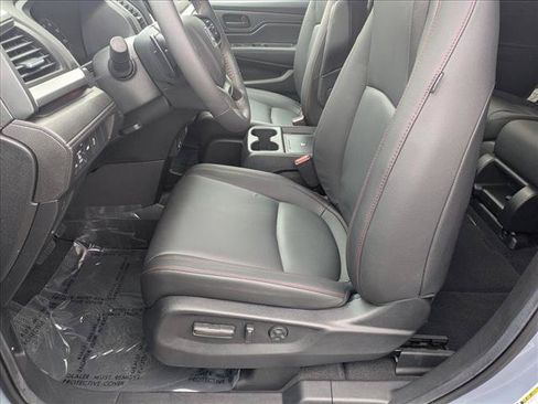 Used 2026 Honda Odyssey Sport-L image 16