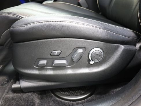 Used 2022 Genesis GV80 3.5T w/ Advanced Package 06 AWD/4WD image 14