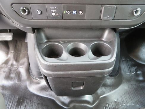 Used 2020 GMC Savana 2500 w/ Driver Convenience Package image 20