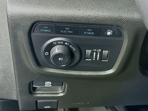 Used 2024 Jeep Grand Cherokee Limited 4xe AWD/4WD image 21