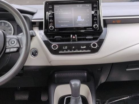 Used 2021 Toyota Corolla LE w/ LE Convenience Package FWD image 17