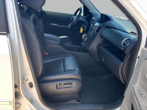 Used 2014 Honda Pilot Touring image 9