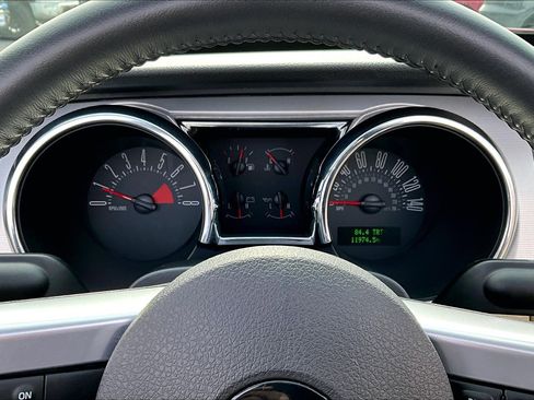 Used 2006 Ford Mustang GT Premium image 25