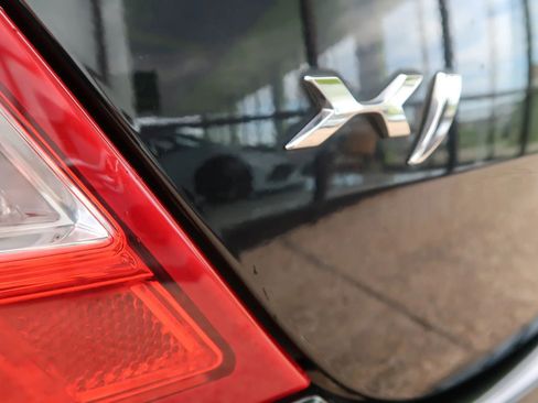 Used 2017 Jaguar XJ R-Sport image 57