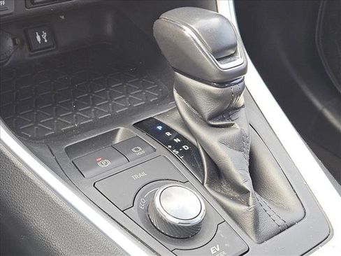 Used 2019 Toyota RAV4 XSE image 15