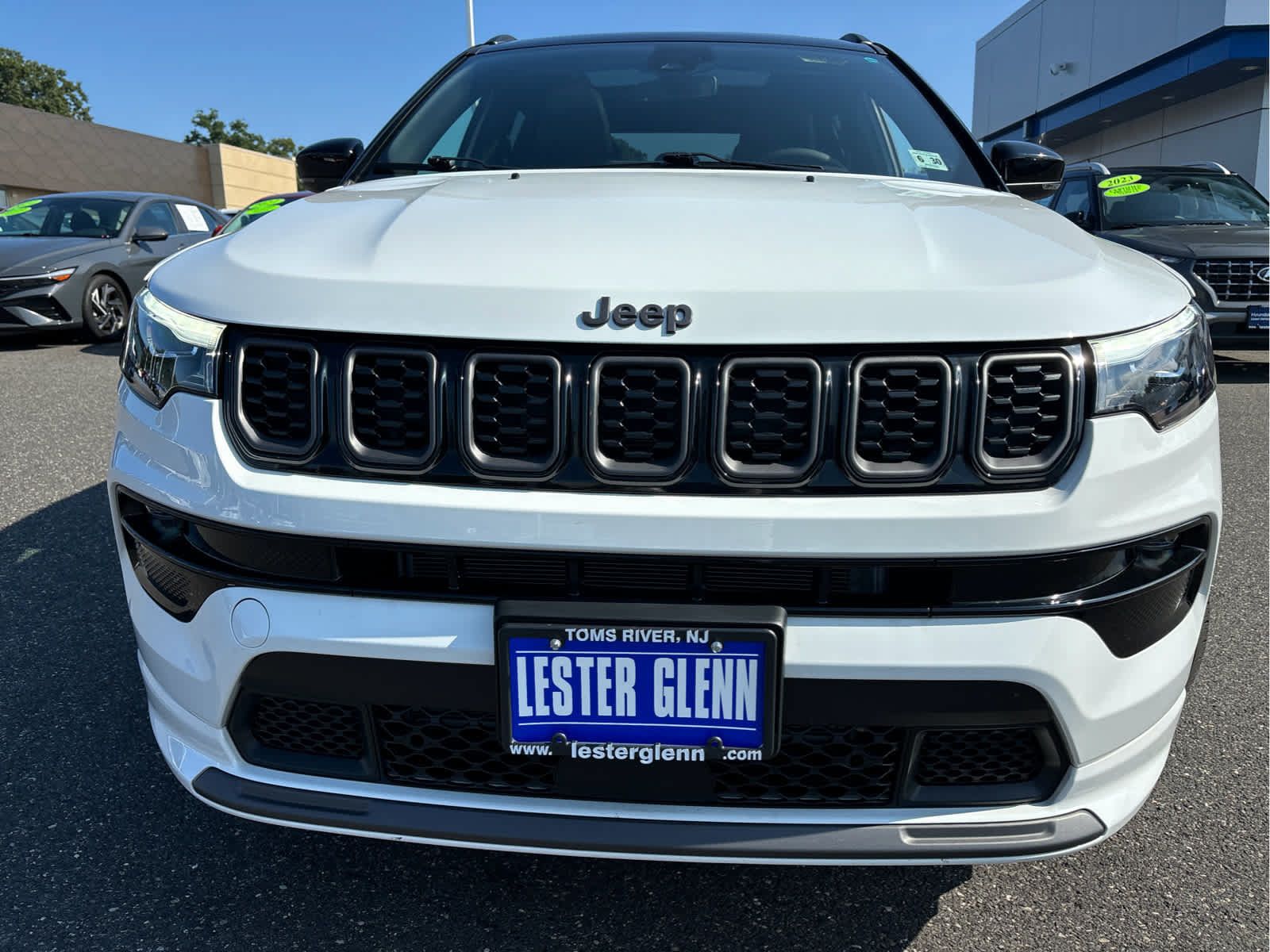 Used 2025 Jeep Compass Limited w/ High Altitude Package AWD/4WD image 3