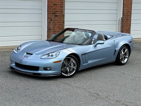 Used 2012 Chevrolet Corvette Grand Sport w/ 3LT Preferred Equipment Group RWD image 10