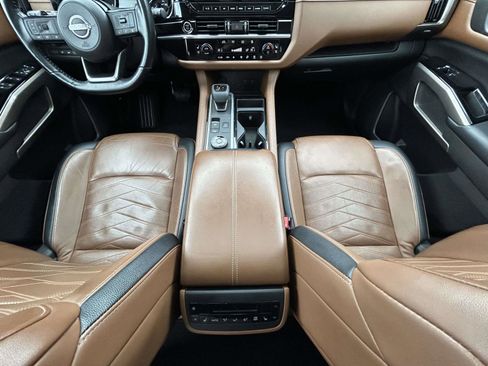 Used 2022 Nissan Pathfinder Platinum w/ Cargo Package image 14