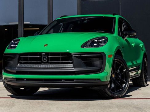 New 2026 Porsche Macan GTS image 45