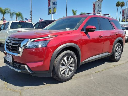 Certified 2023 Nissan Pathfinder SL image 30