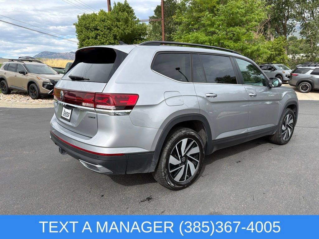 Used 2026 Volkswagen Atlas SE AWD/4WD image 3