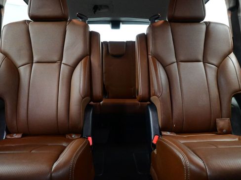 Used 2023 Subaru Ascent Touring image 16