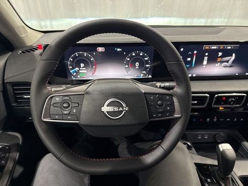 New 2026 Nissan Sentra SR w/ Floor Mat Package image 17