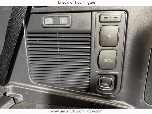 Used 2025 Ford Expedition Tremor AWD/4WD image 21
