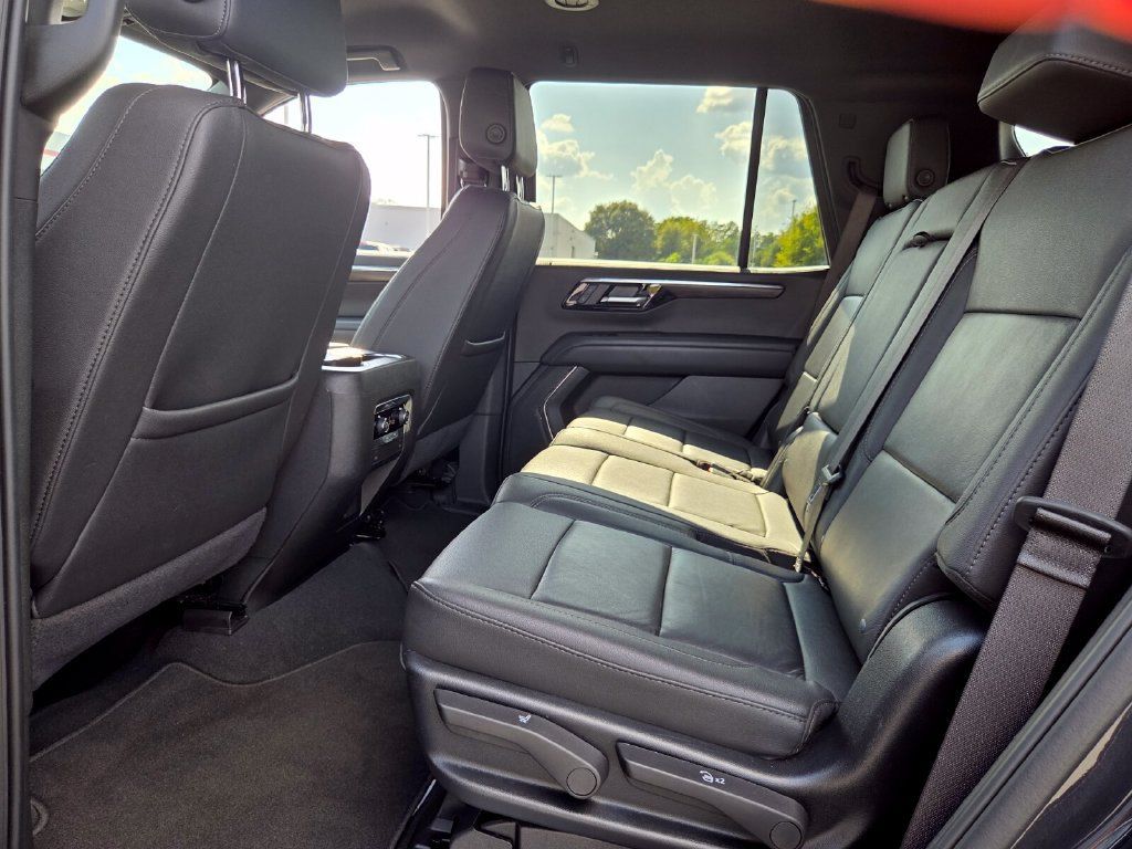 Used 2025 Chevrolet Tahoe Z71 AWD/4WD image 6