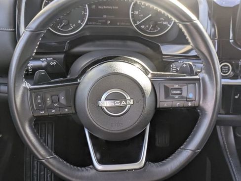 Used 2022 Nissan Pathfinder SV w/ SV Black Package image 13