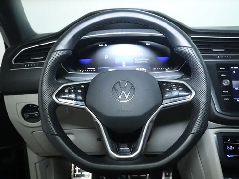 Certified 2023 Volkswagen Tiguan SE R-Line AWD/4WD image 22
