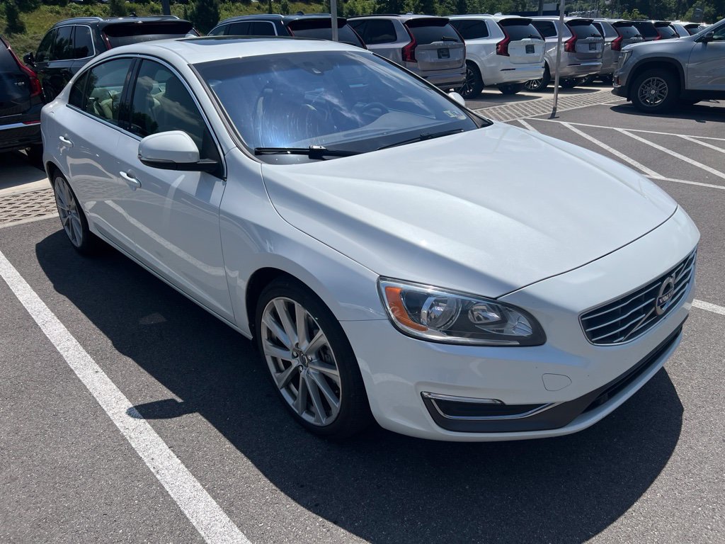 Used 2017 Volvo S60 T5 Inscription AWD/4WD image 3