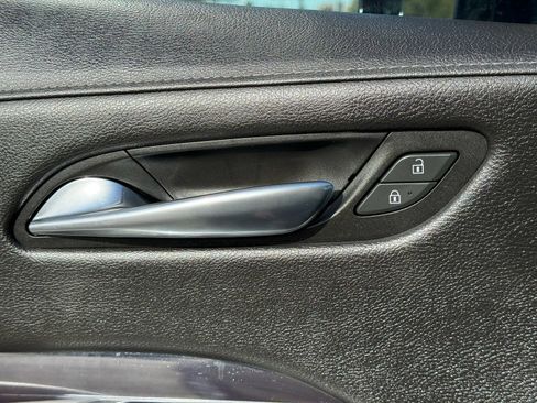 Used 2019 Cadillac XT4 Luxury image 18