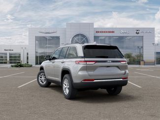 New 2026 Jeep Grand Cherokee Laredo X AWD/4WD video 3