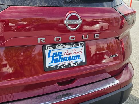 New 2026 Nissan Rogue SV w/ Cold Weather Package AWD/4WD image 21