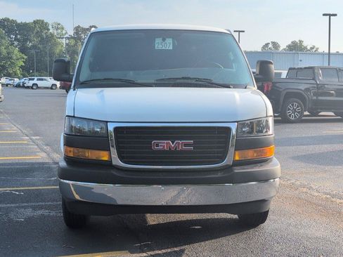 New 2026 GMC Savana 2500 w/ Driver Convenience Package RWD image 9
