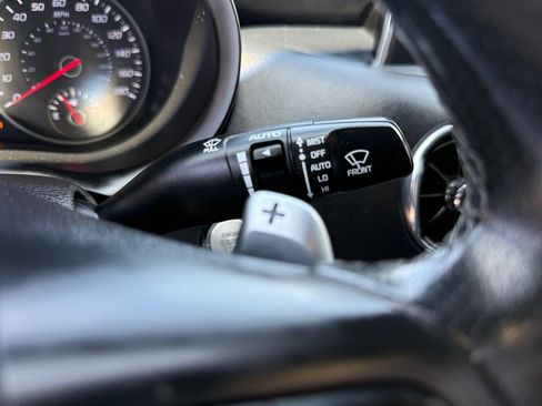 Used 2018 Kia Stinger GT2 image 37