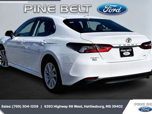 Used 2024 Toyota Camry LE image 2