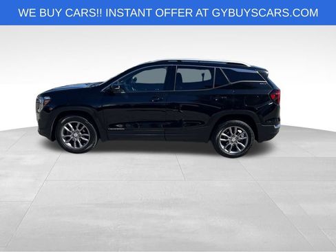 Used 2024 GMC Terrain SLT AWD/4WD image 3