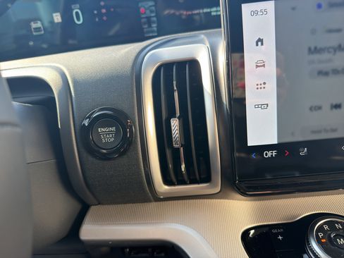 New 2026 Ford Expedition Active RWD image 36