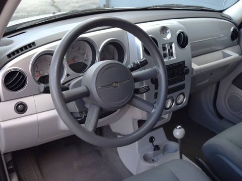 Used 2006 Chrysler PT Cruiser Touring FWD image 22