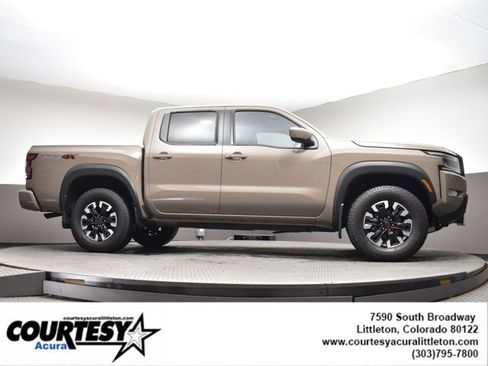 Used 2024 Nissan Frontier PRO-4X w/ Technology Package image 32